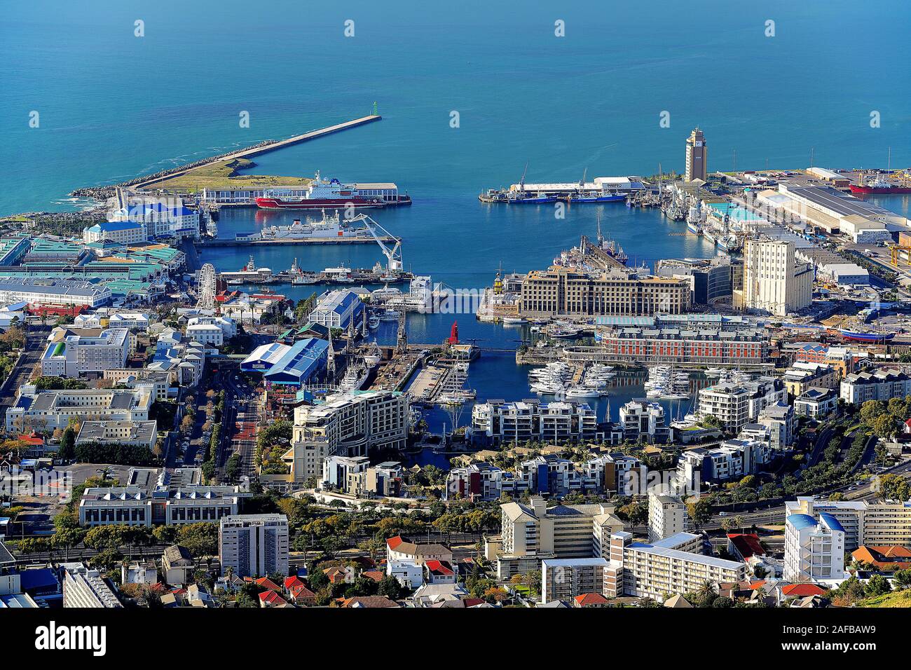 Victoria und Alfred Waterfront, touristisches Zentrum von Kapstadt, gesehen vom Signal Hill, Kapstadt, West Kap, Western Cape, Suedafrika, Afrika Stock Photo