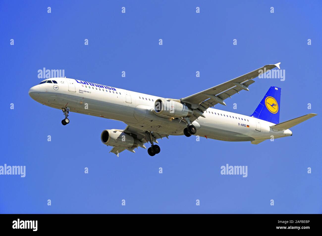 Lufthansa a321 hi-res stock photography and images - Alamy