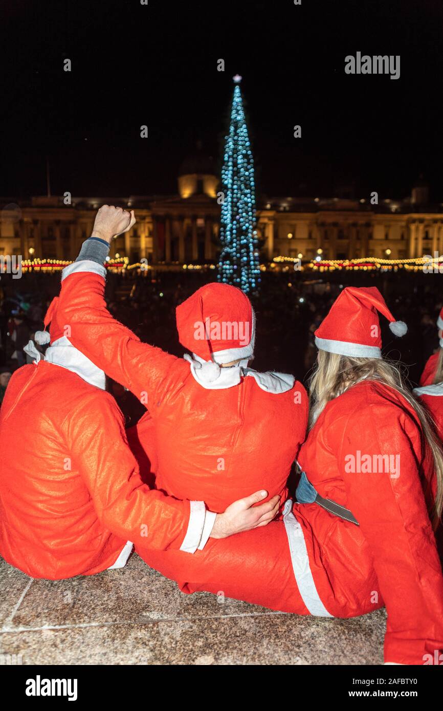 Marshall Christmas Crawl 2022 Pub Crawl Christmas Uk High Resolution Stock Photography And Images - Alamy