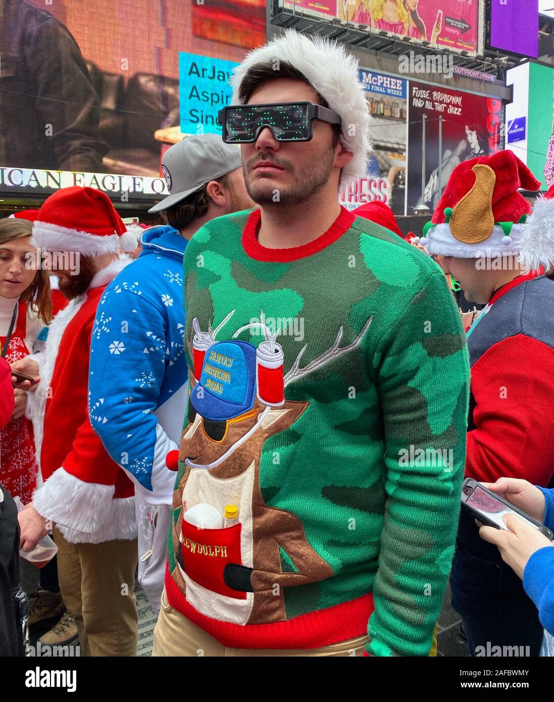 Santacon: The Style Of - The Fine Young Gentleman