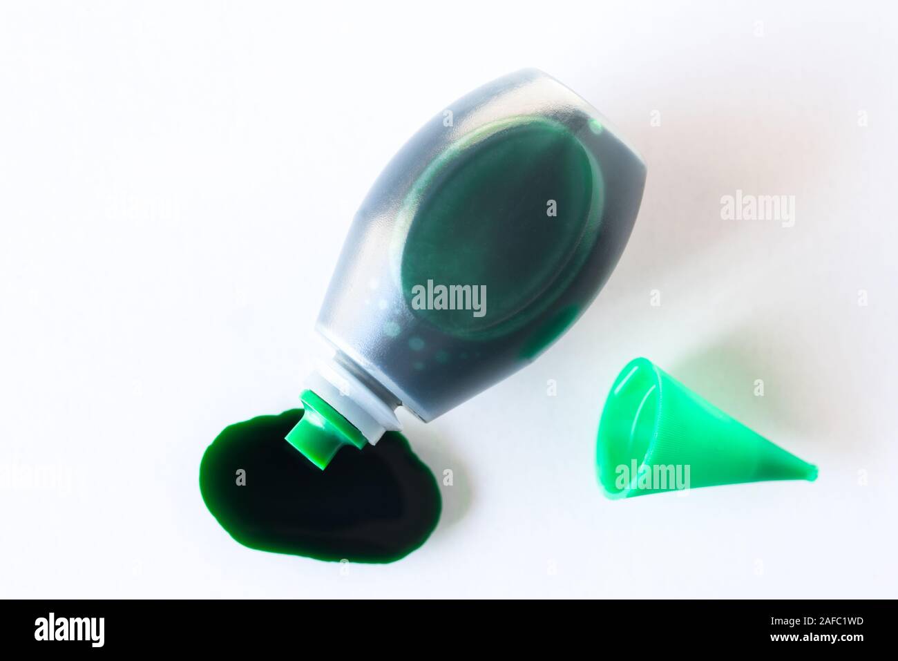 Green Food Coloring Stock Photo Alamy