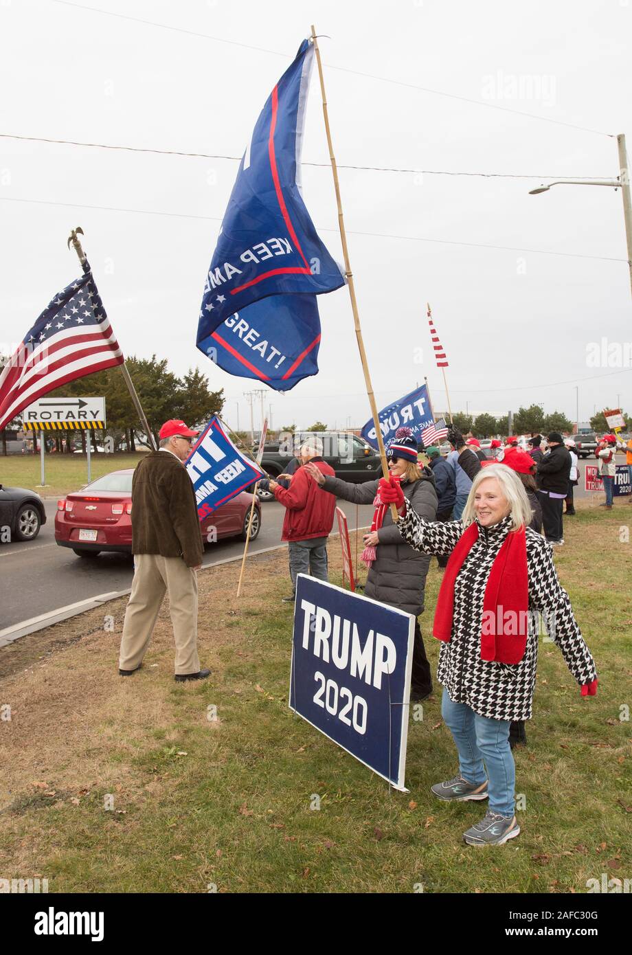 Pro trump flags hi-res stock photography and images - Alamy