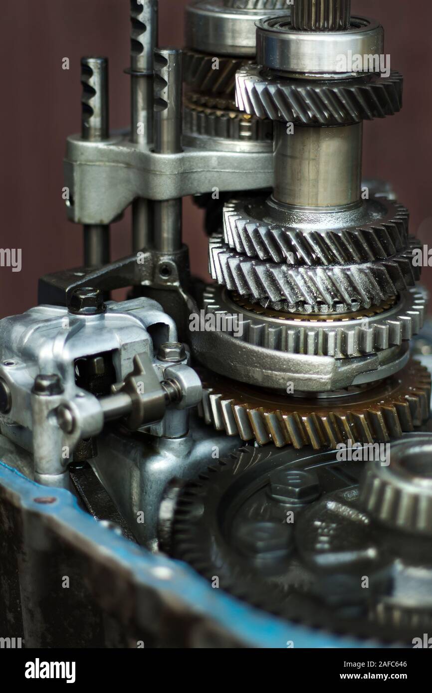 A set of gear wheels mounted on rollers. Gears, modes, manual