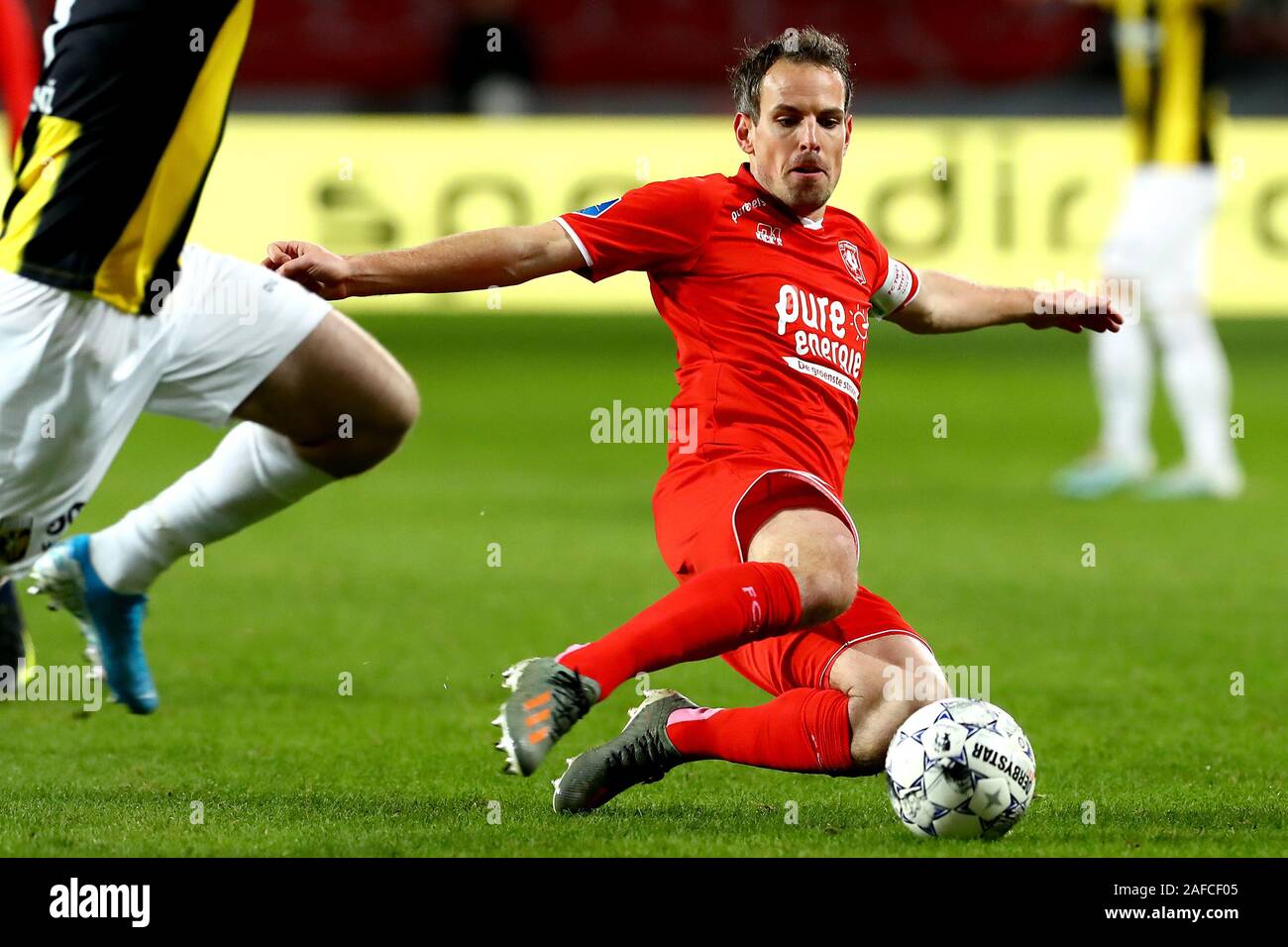 14 december 2019 Enschede, The Netherlands Soccer Dutch Eredivisie FC Twente  v Vitesse L-R: Wout Brama of FC Twente Stock Photo - Alamy
