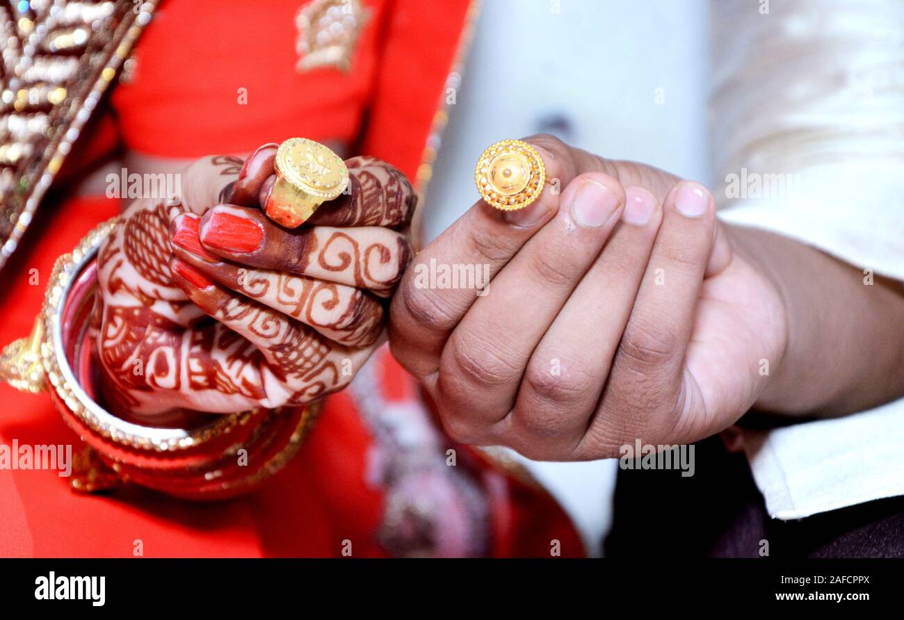 Wedding rings on the fingers - Stock Image - Everypixel