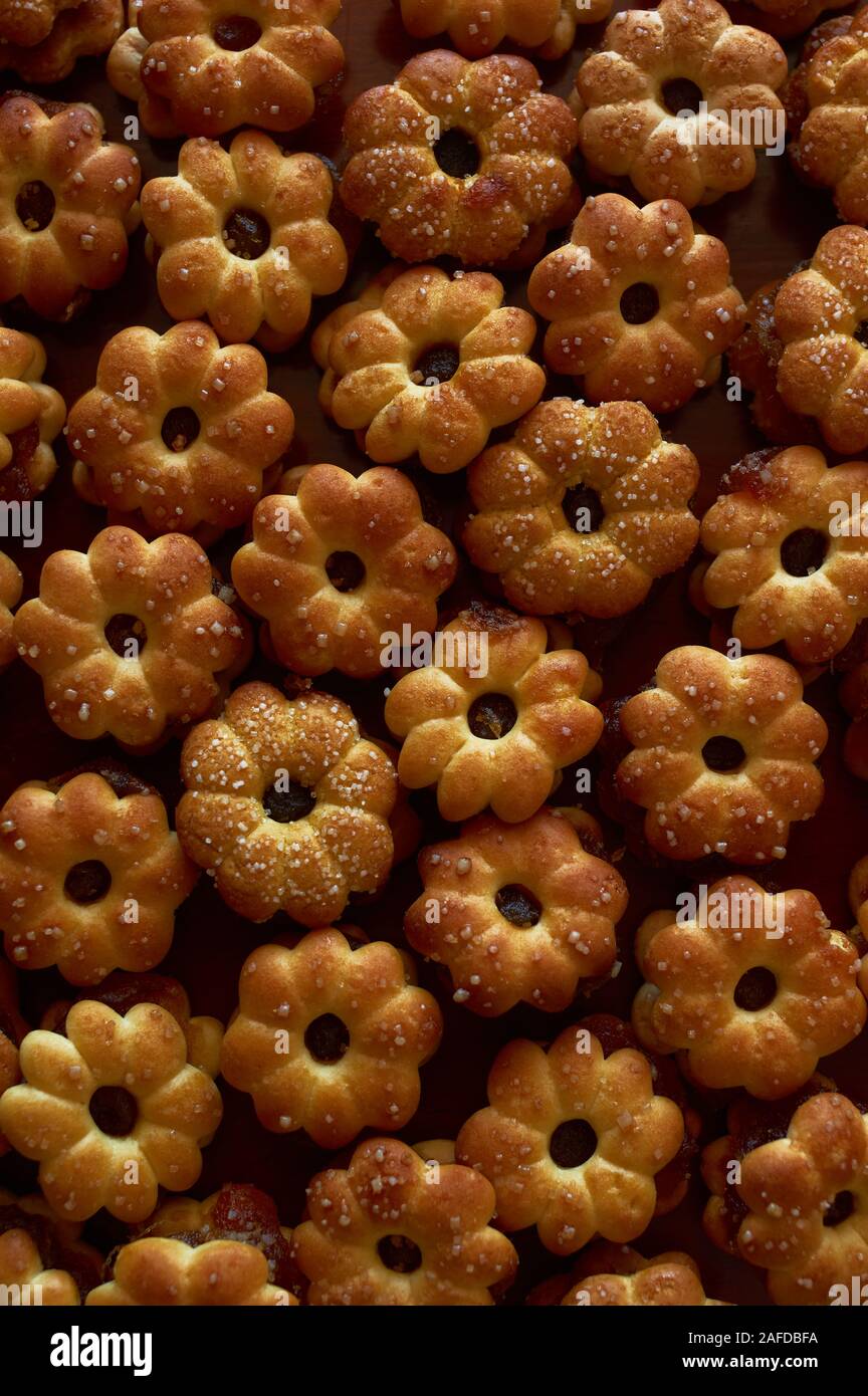 Background sweet biscuit with pineapple jam Stock Photo Alamy