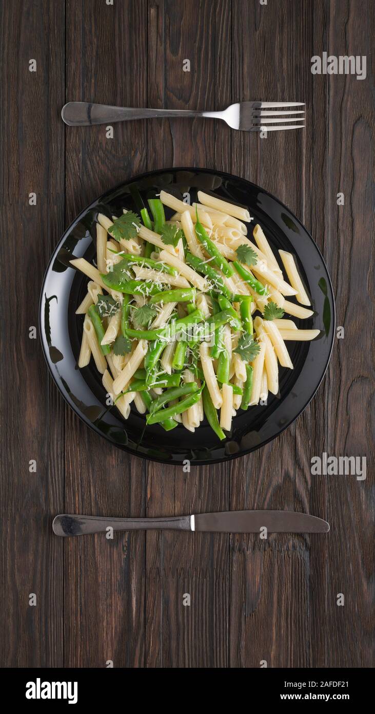 primavera, penne pasta primavera, zucchini noodles, green beans