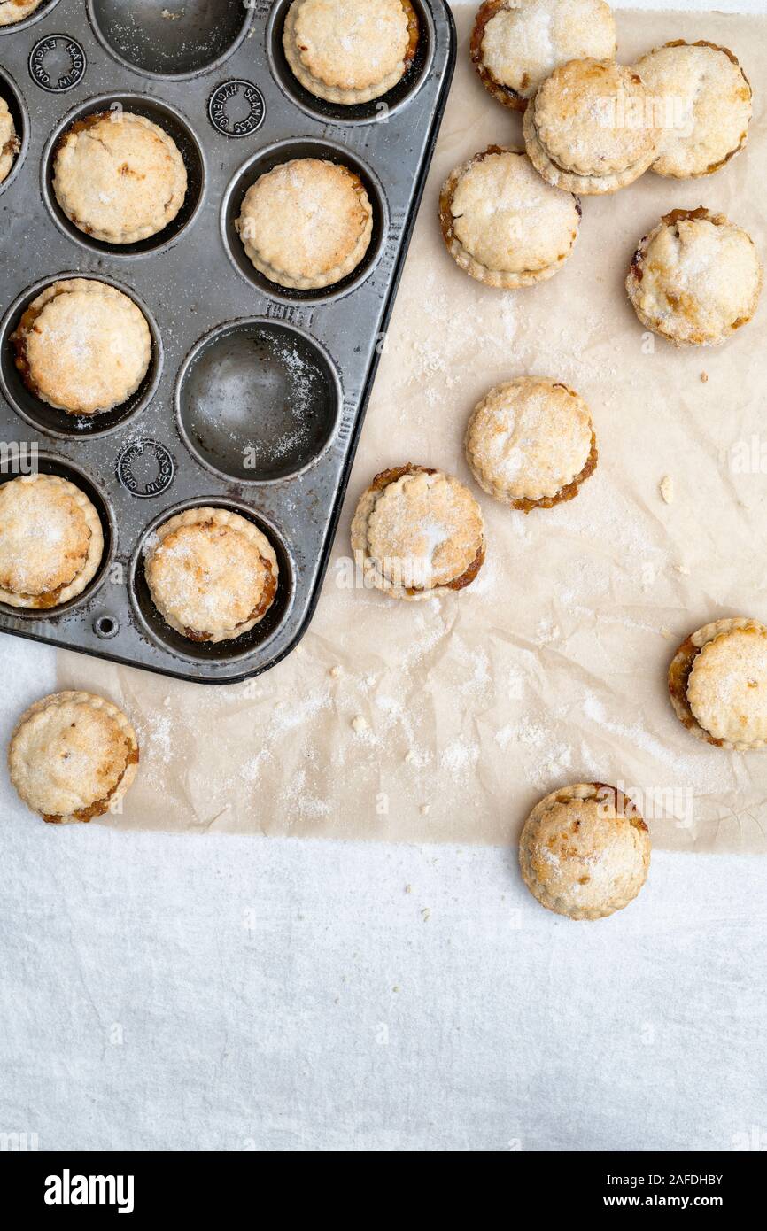 Homemade Christmas mince pies Stock Photo - Alamy