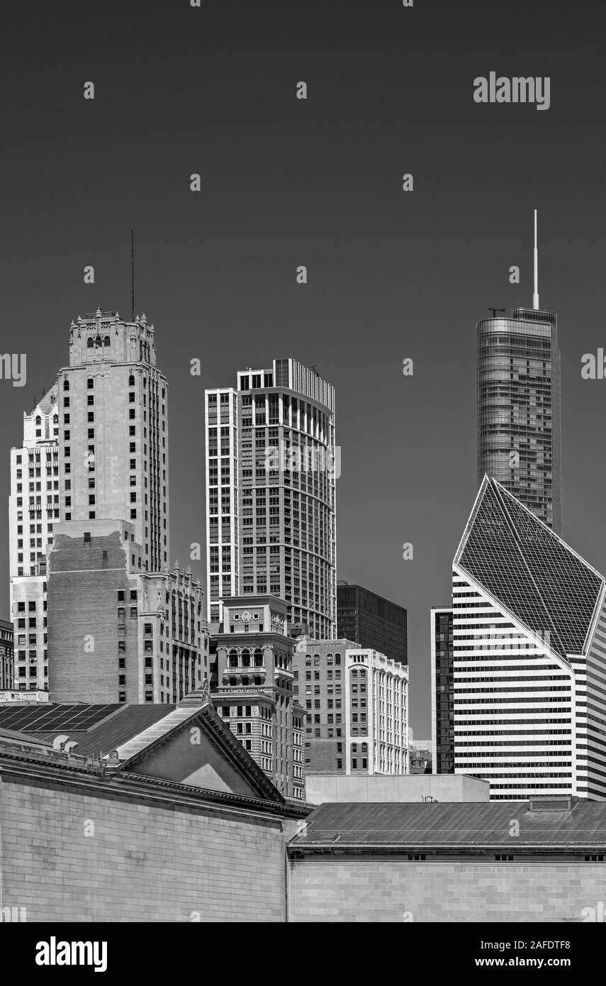Black And White Chicago Skyline High Resolution Stock Photography and ...