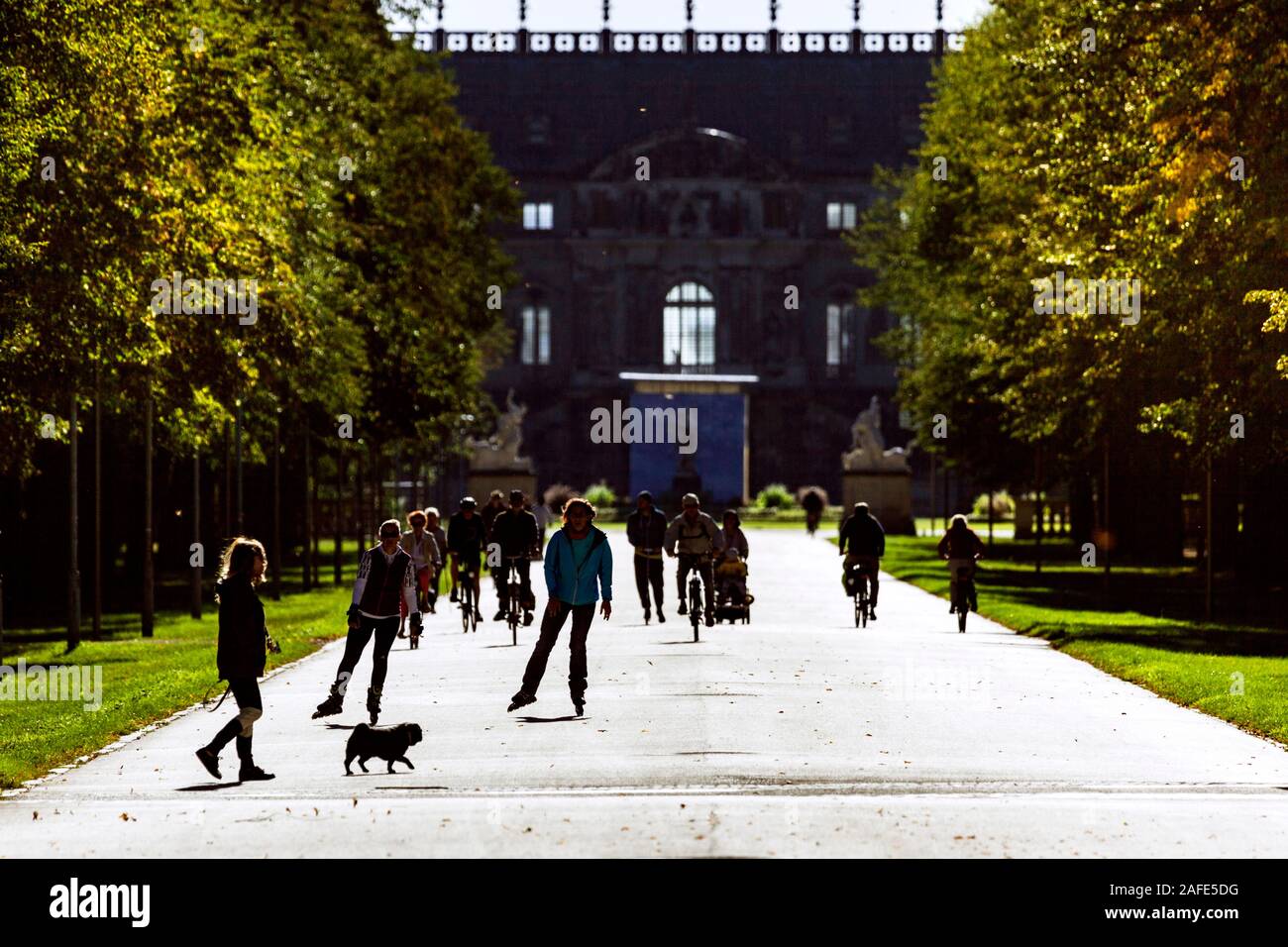 Hauptallee And The Baroque Summer Palace Palais Grosser Garten In