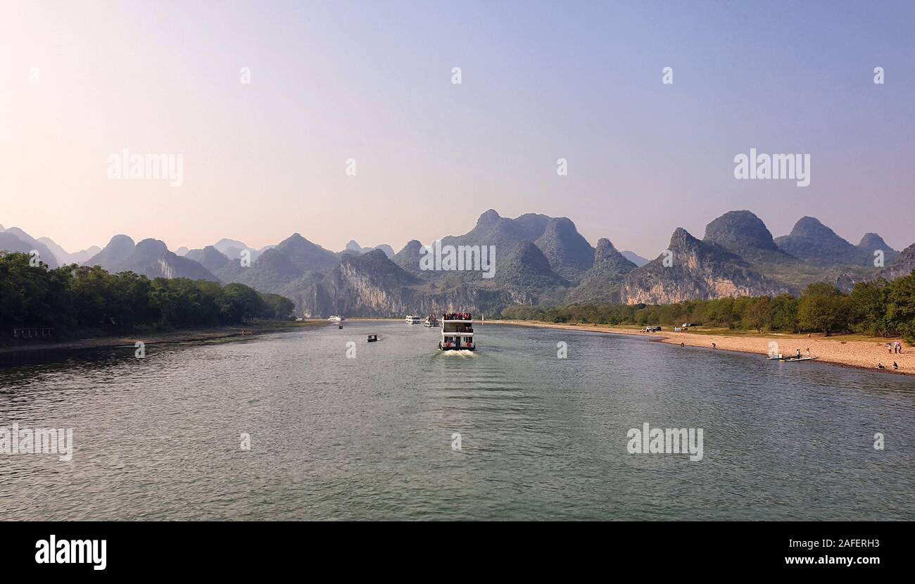 Li River surrounded by Karst between Guilin and Yangshuo - Guangxi ...