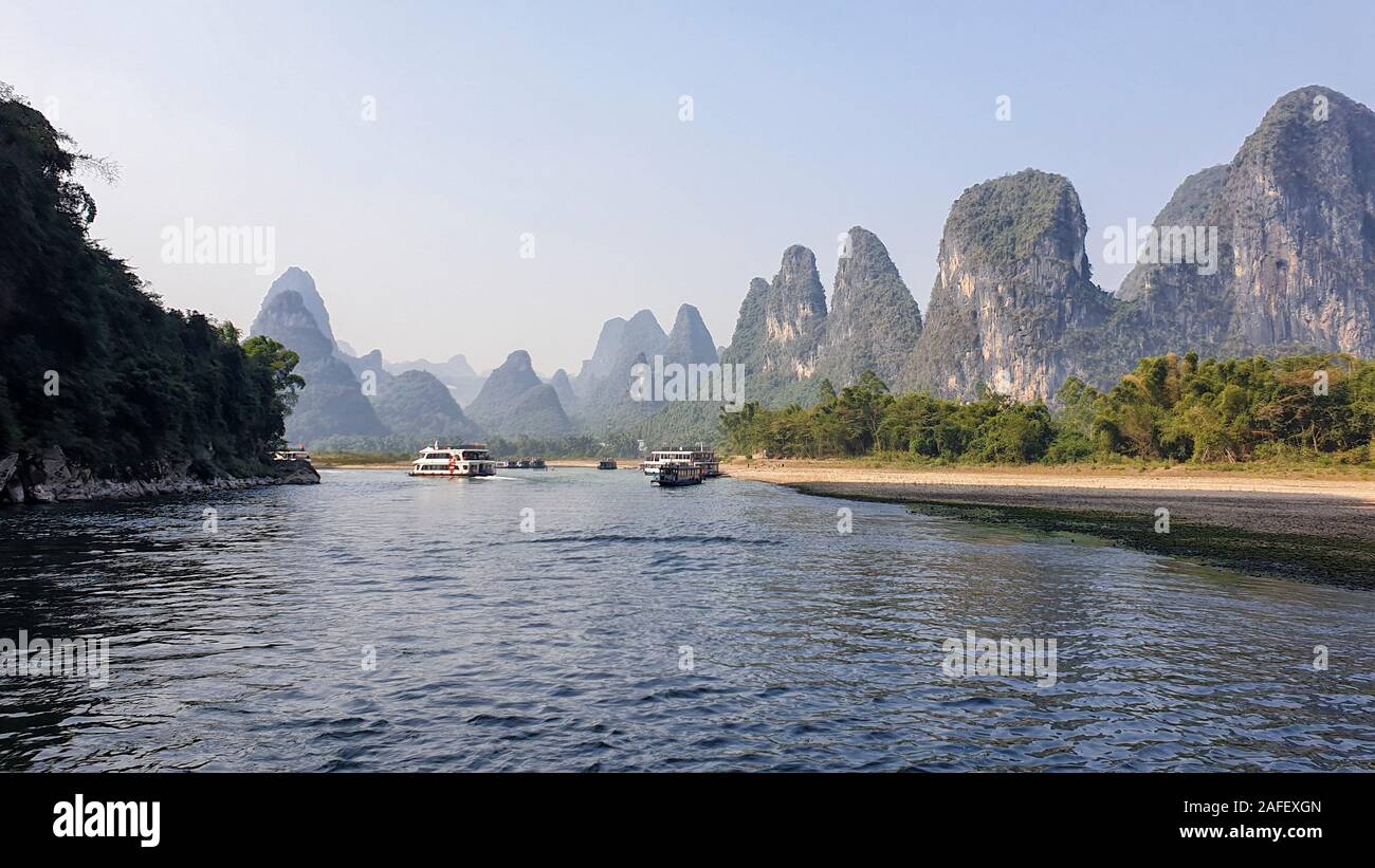 Li River surrounded by Karst between Guilin and Yangshuo - Guangxi ...