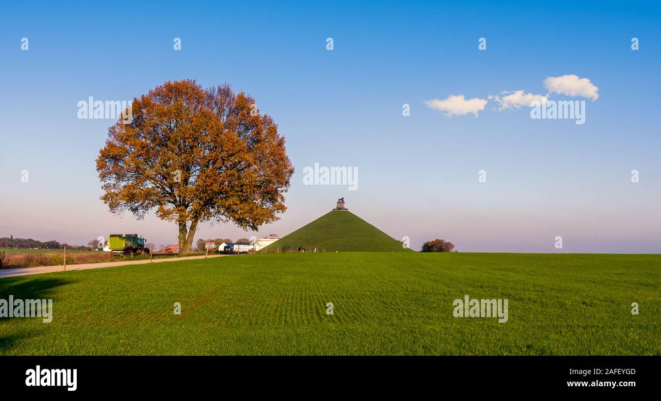 Farmlands surrounding the famous Lion’s Mound (Butte du Lion) monument in Waterloo. This monument commemorates the Battle of Waterloo fought in 1815. Stock Photo