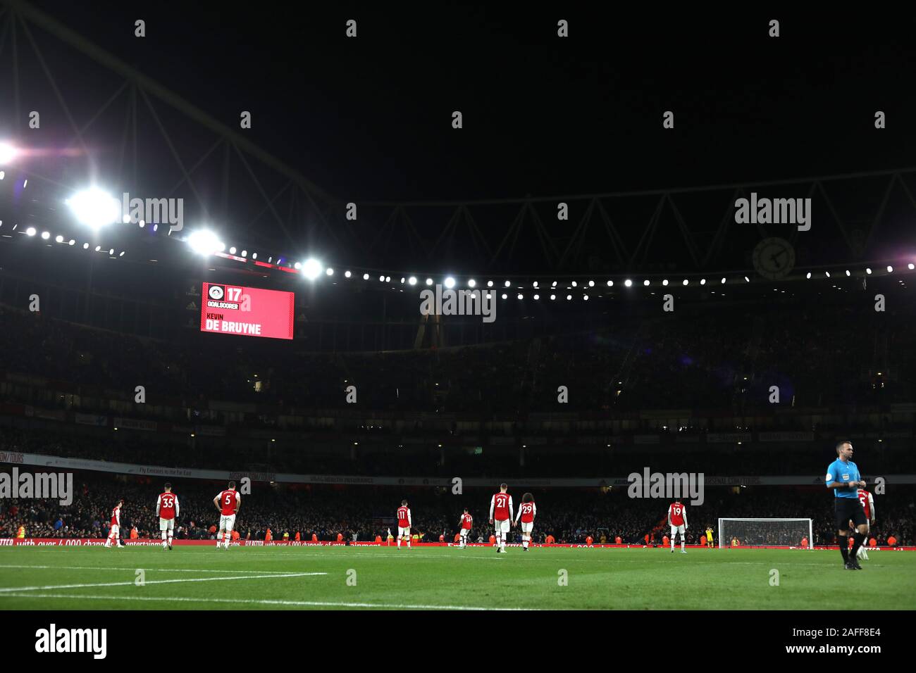 London Uk 15th Dec 2019 Arsenal Players Get In Their Positions For The Re Start After