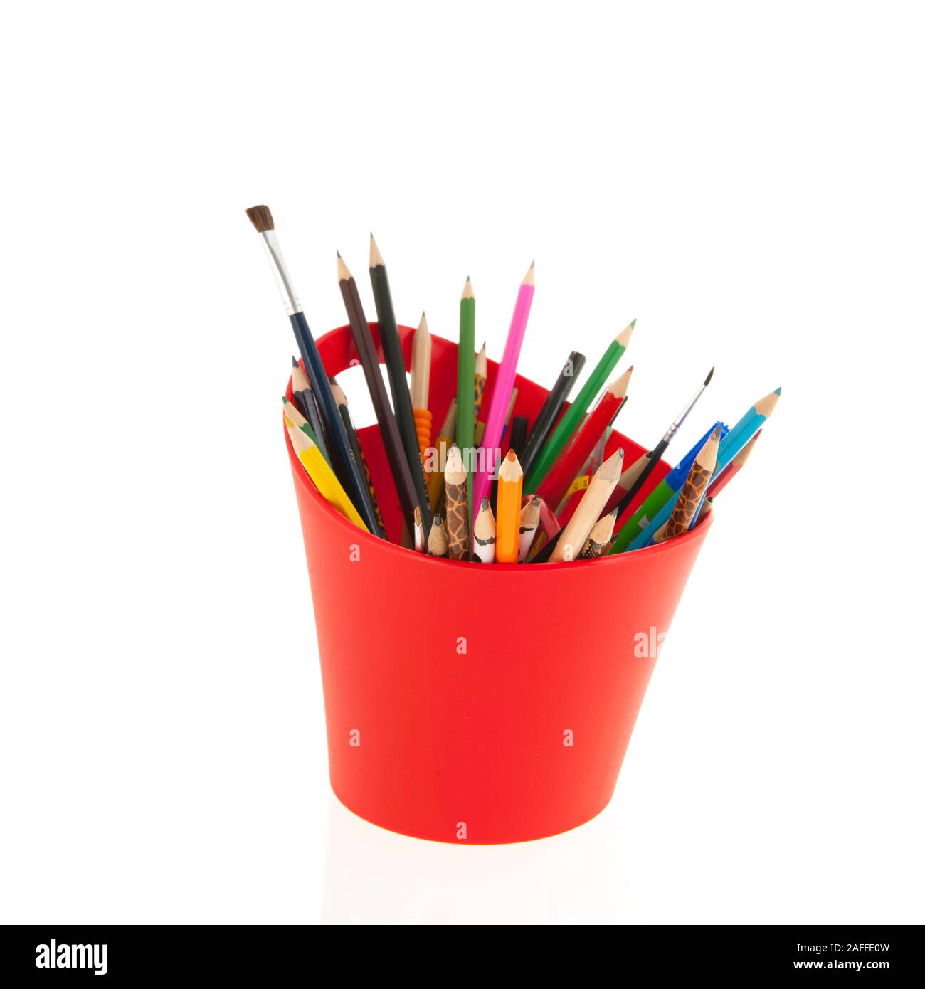 https://c8.alamy.com/comp/2AFFE0W/red-container-full-pencils-and-brushes-isolated-over-white-background-2AFFE0W.jpg