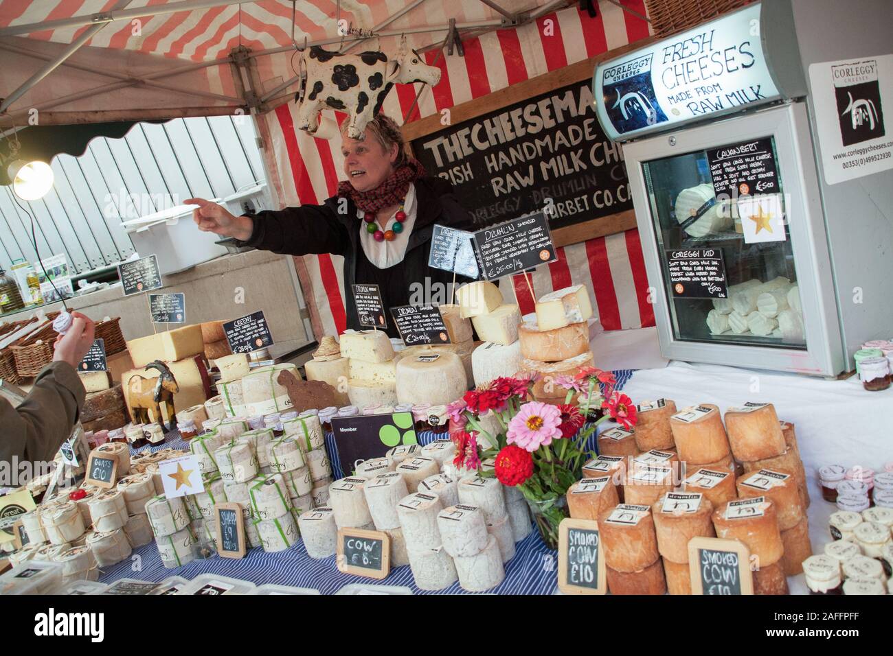 Temple Bar Farmer's Market, Dublin, Ireland Stock Photo Alamy