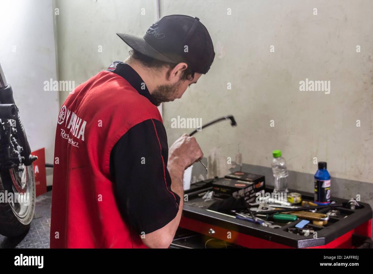 Lima, Peru Diciembre 14, 2019 Yamaha motorcycle shop, Yamaha R3