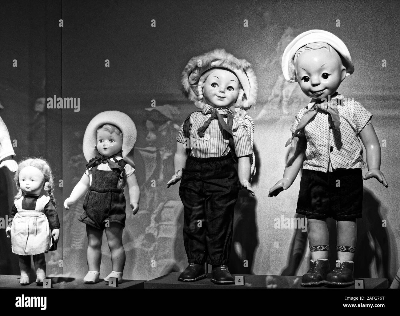 Photo set of dolls "Artek",pioneer Stock Photo Alamy