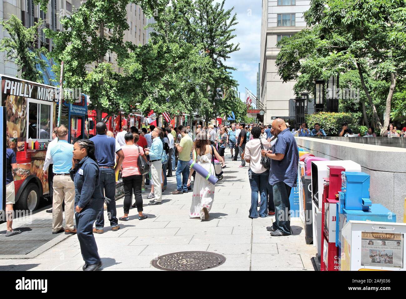 Dc food truck hi-res stock photography and images - Alamy