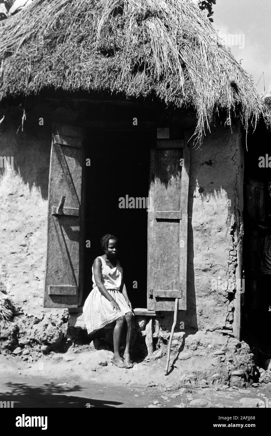Typische Behausung in Cap-Haitien, 1967. Typical dwelling in Cap-Haitien, 1967. Stock Photo