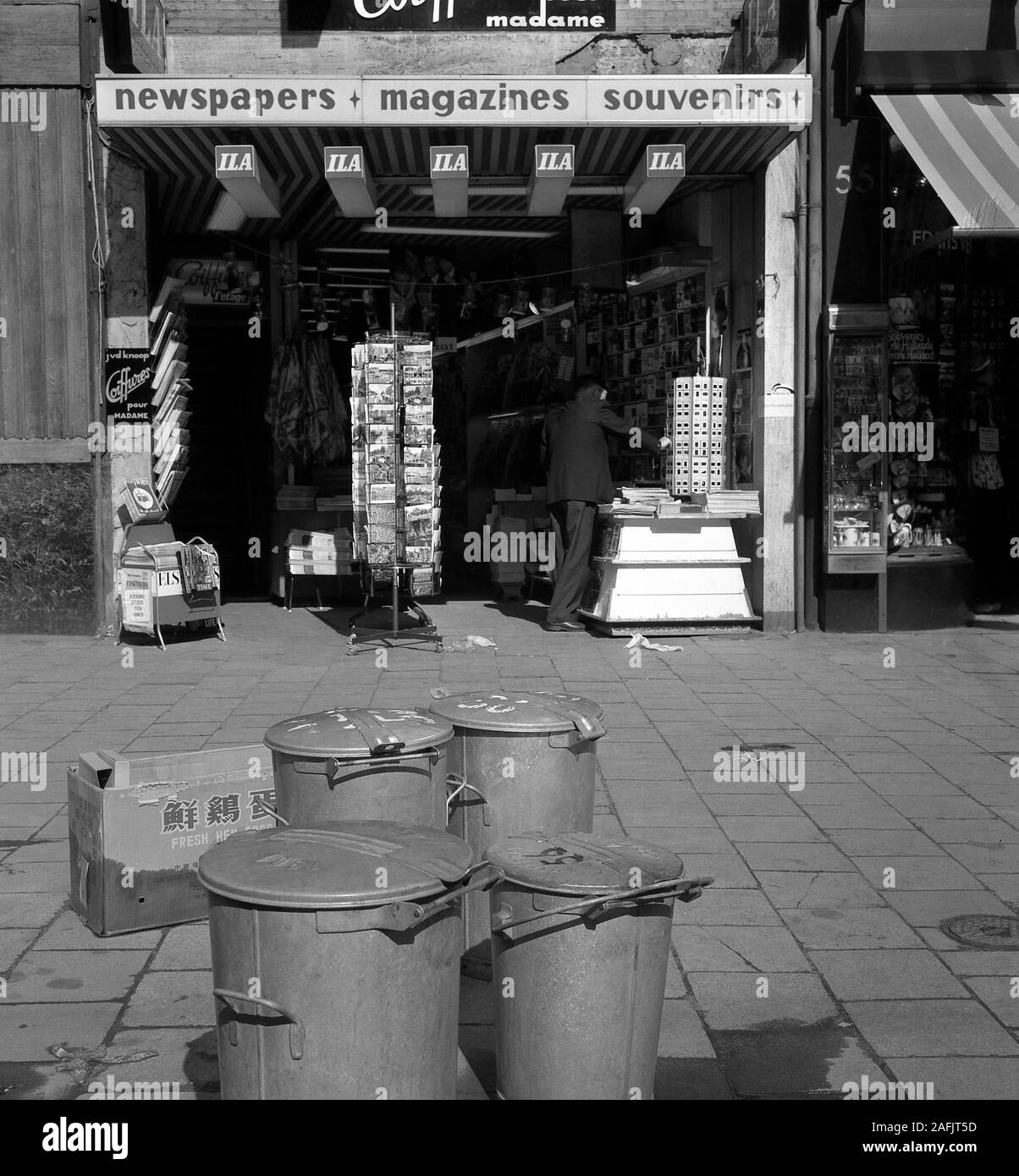 Amsterdam Picture shows trash cans and a kiosk Stock Photo Alamy