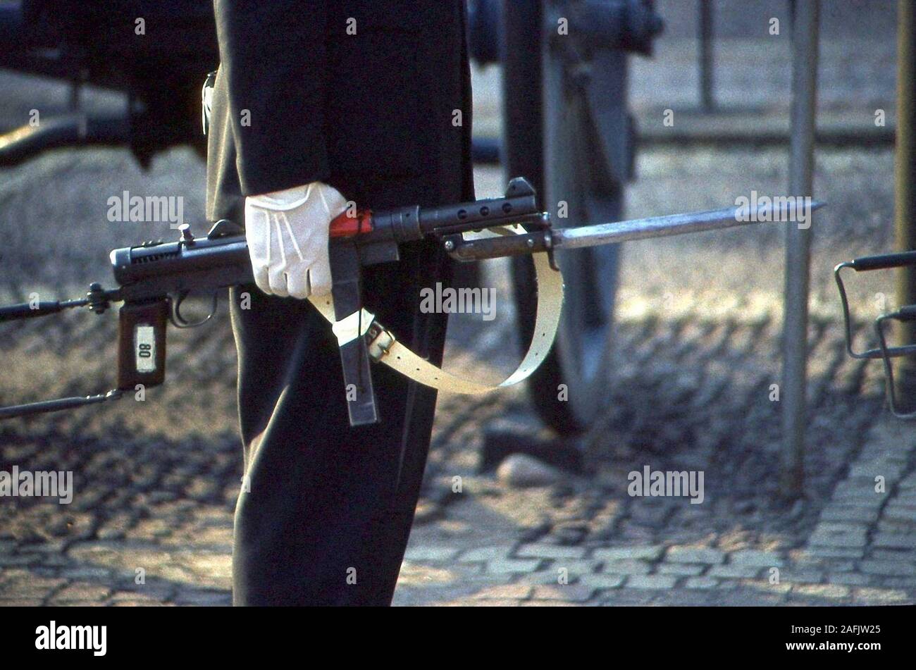 Gustav gun hi-res stock photography and images - Alamy