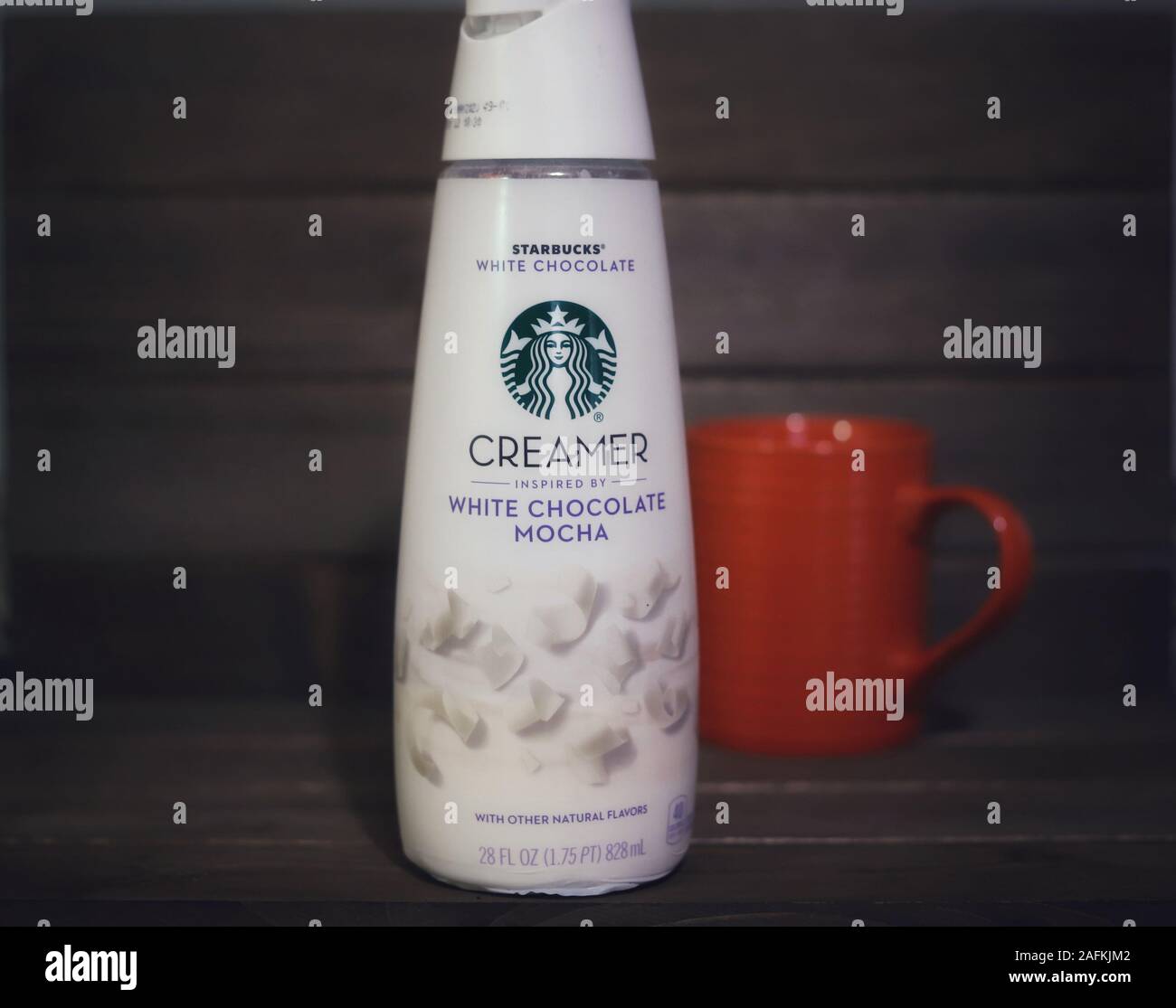Starbucks Coffee Barista High Resolution Stock Photography And Images Alamy