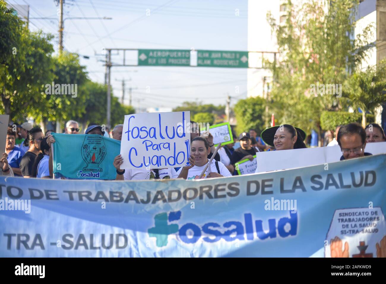 San Salvador El Salvador 16th Dec 2019 Workers From The Public