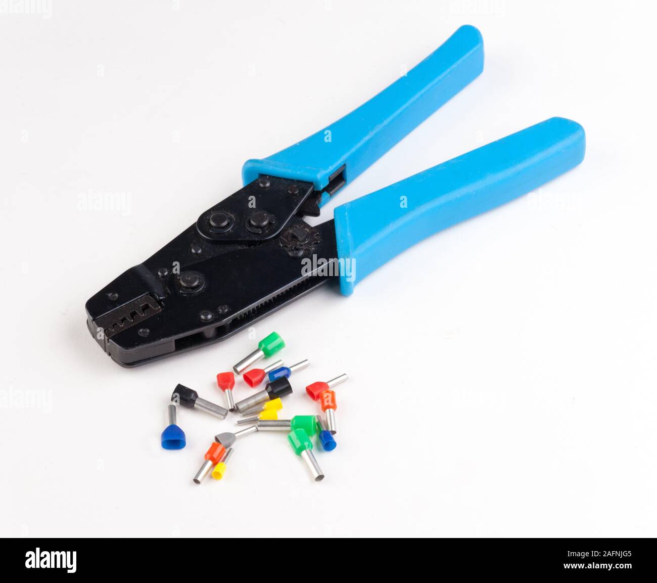 Crimping tool hires stock photography and images Alamy