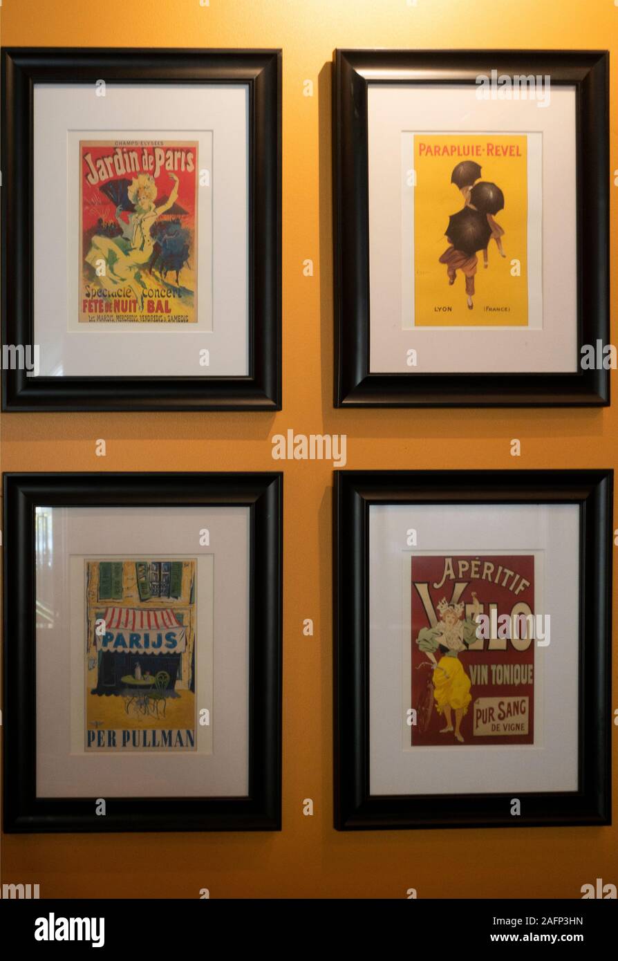 Restaurant window posters hires stock photography and images Alamy