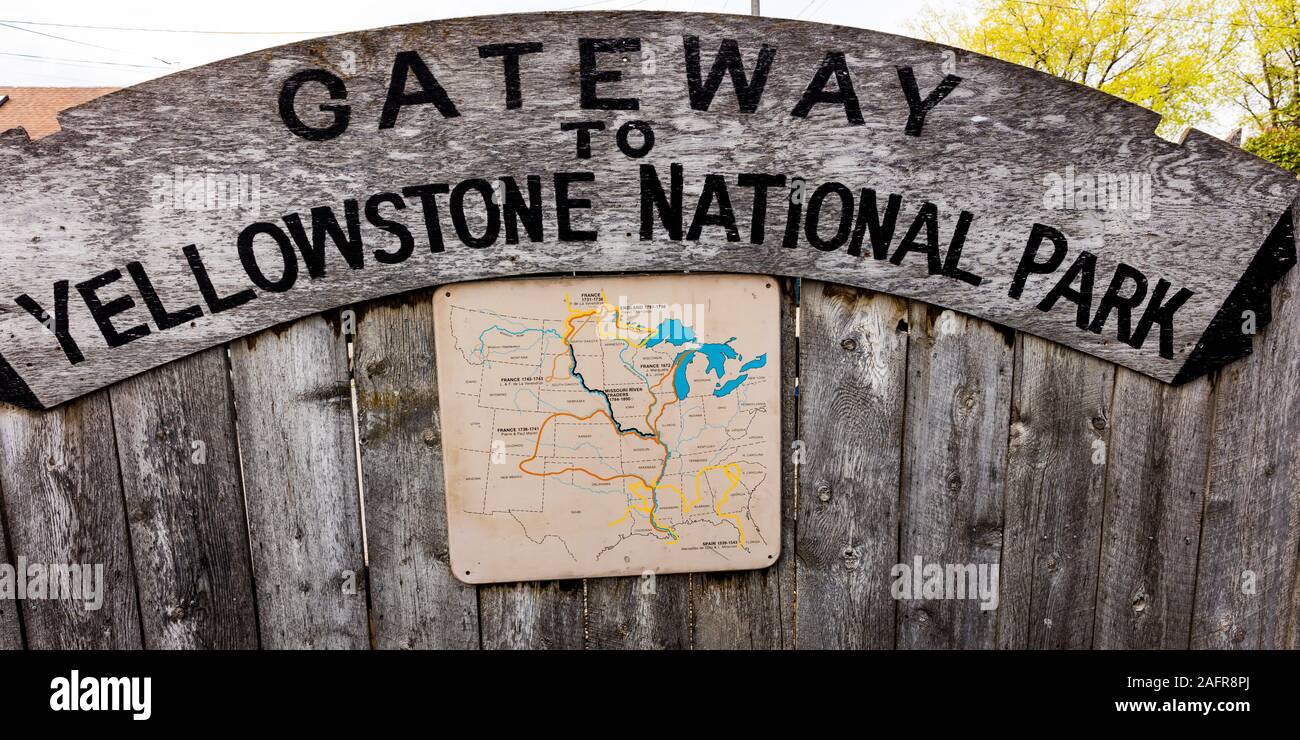 MAY 23, 2019, GREAT FALLS, MONTANA USA -Sign reading 'Gateway to Yellowstone National Park', Three Forks, Montana Stock Photo