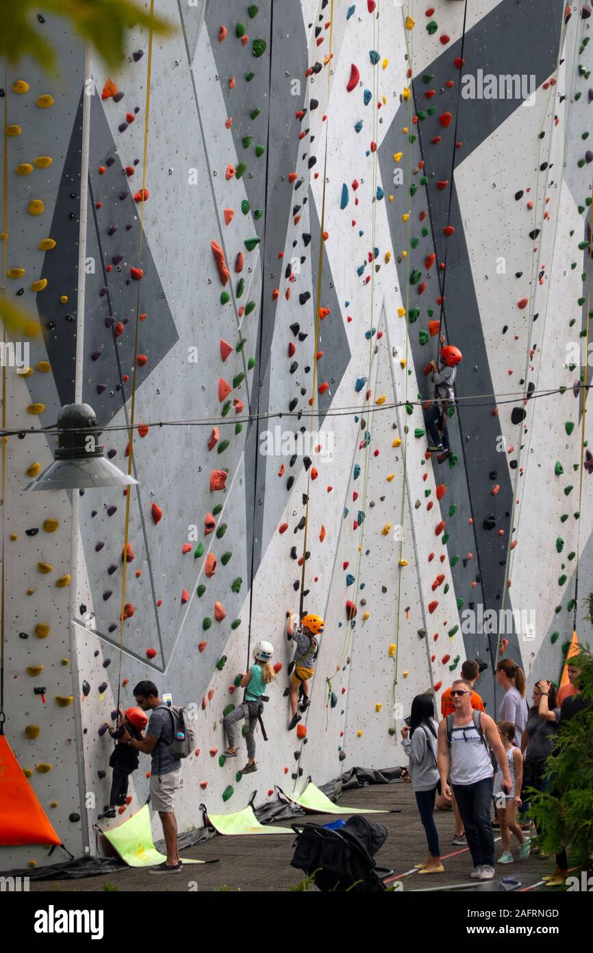 Chicago illinois climbing wall hires stock photography and images Alamy