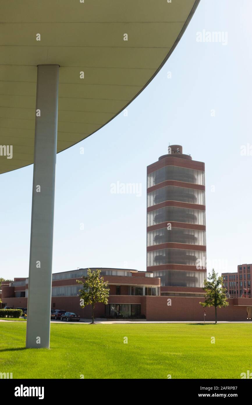 SC Johnson research tower by Frank Lloyd Wright in Racine Wisconsin Stock Photo