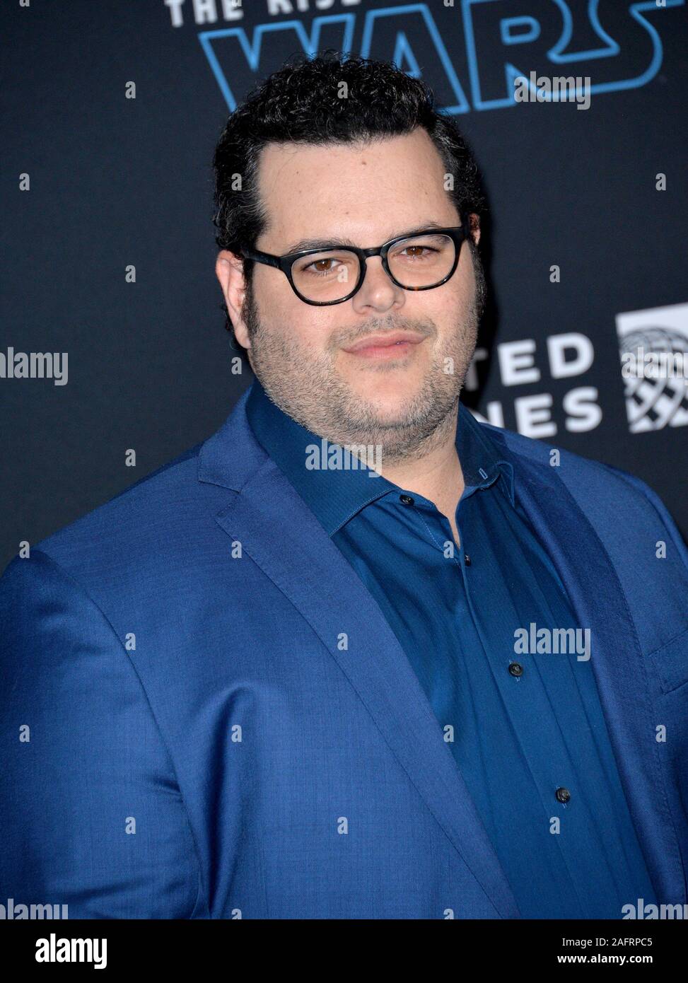 Los Angeles, USA. 16th Dec, 2019. LOS ANGELES, USA. December 16, 2019: Josh Gad at the world premiere of 'Star Wars: The Rise of Skywalker' at the El Capitan Theatre. Picture Credit: Paul Smith/Alamy Live News Stock Photo
