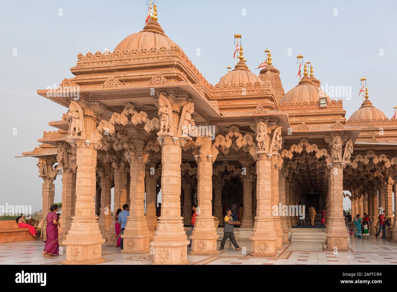 BAPS Shree Swaminarayan temple in Diamond Harbour Rd, Kolkata, West