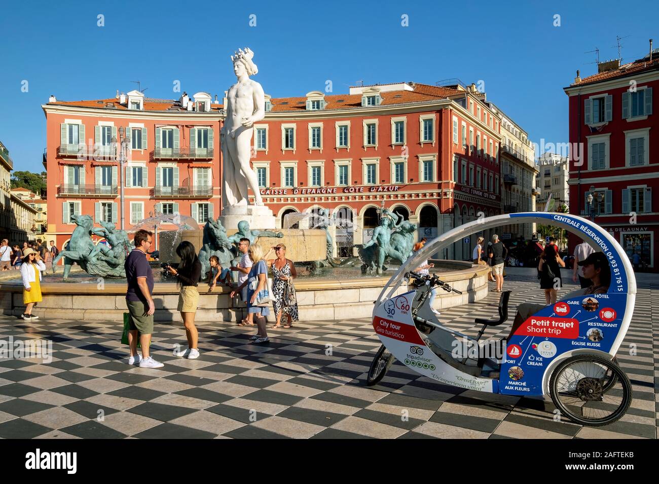 Fontaine du soleil / Fountain of the Sun, statue of Apollo, Place Masséna Square, Nice, Côte d’Azur, France, Europe Stock Photo