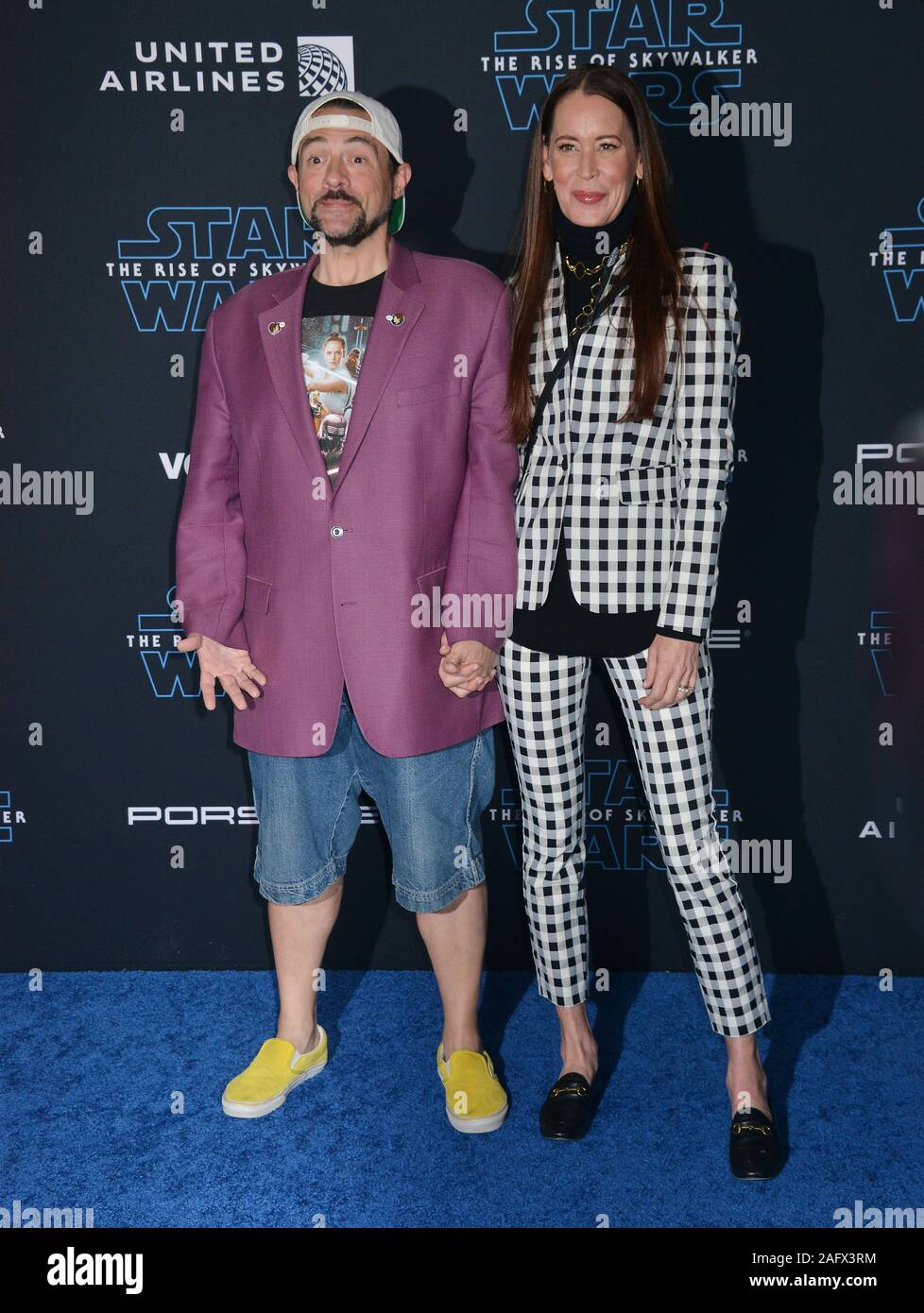 Los Angeles, USA. 17th Dec, 2019. Kevin Smith, Jennifer Schwalbach arrives at the premiere of Disney's 'Star Wars: The Rise Of The Skywalker' on December 16, 2019 in Hollywood, California Credit: Tsuni/USA/Alamy Live News Stock Photo
