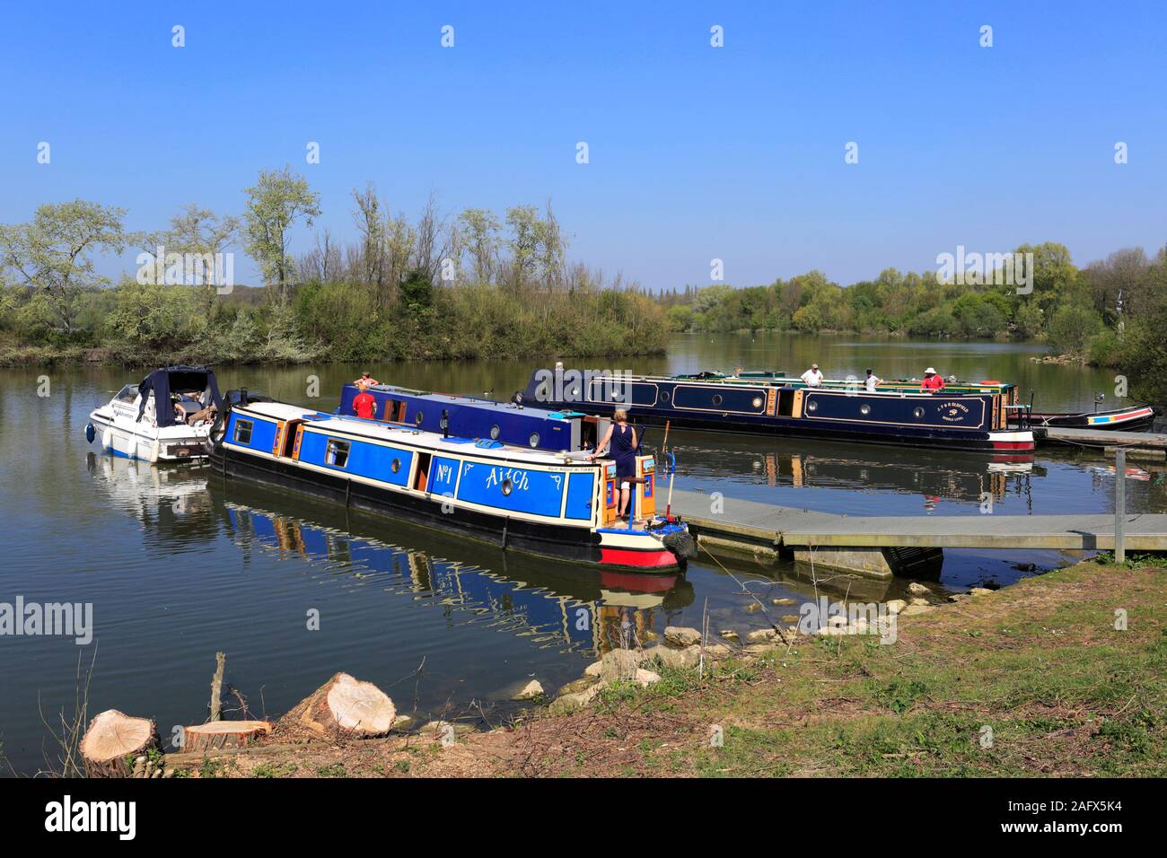 Narrowboats in Ferry Meadows country park, Peterborough, Cambridgeshire