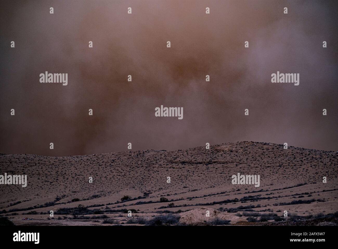 Sandsturm in der Negev Wüste, Israel. Stock Photo
