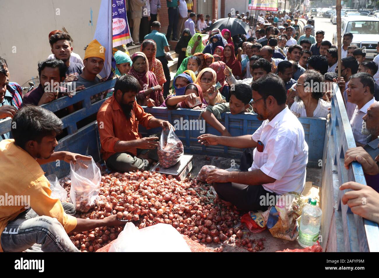 Bangladesh The price of onion.14 nov2019 Purana paltan Dhaka Bangladesh