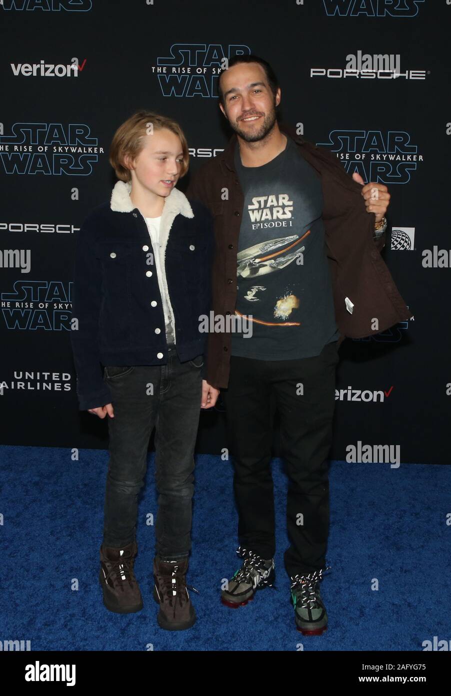 16 December 2019 Hollywood, California Pete Wentz and Bronx Wentz(02)