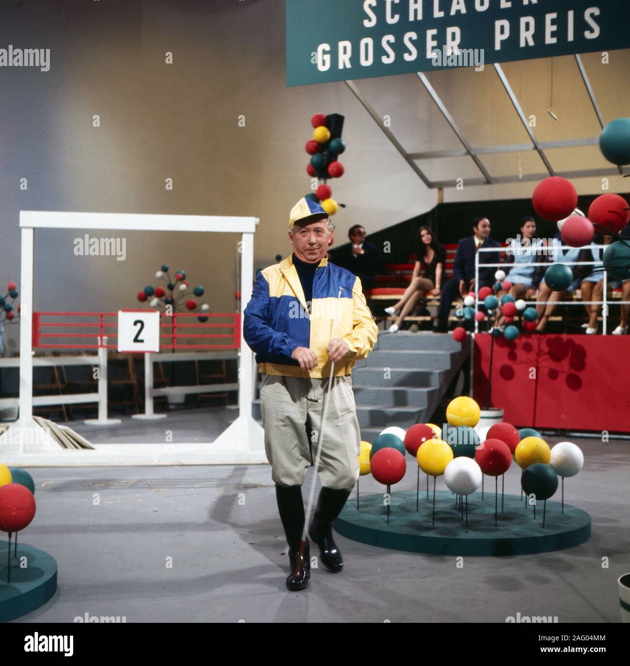 Schlagerkonfetti, Unterhaltungsshow, Deutschland 1972, Mitwirkende: Kurt Adolf Thelen als Jockey Stock Photo