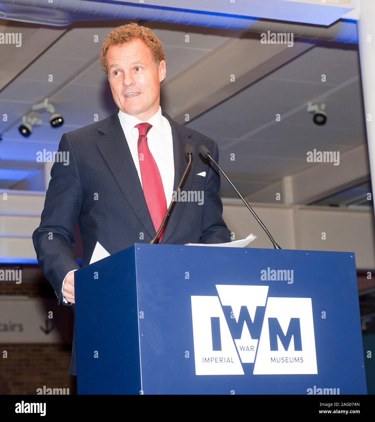 Viscount Rothermere chairman of the IWM Foundation welcoming The Duke and Duchess of Cambridge to a fund raising event at the Imperial War museum in London, Stock Photo