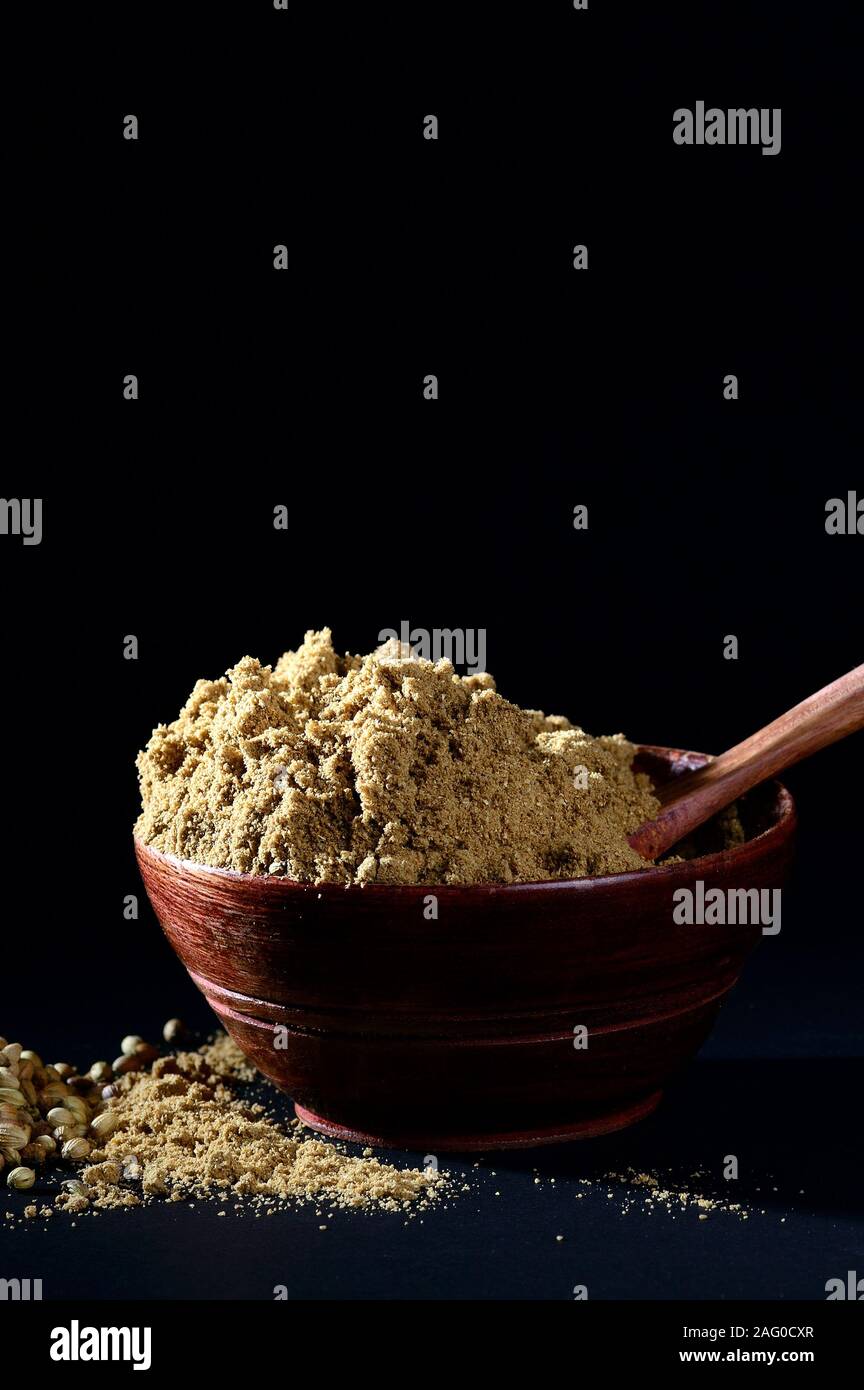 Coriander leaves heap on wooden hi-res stock photography and images - Alamy