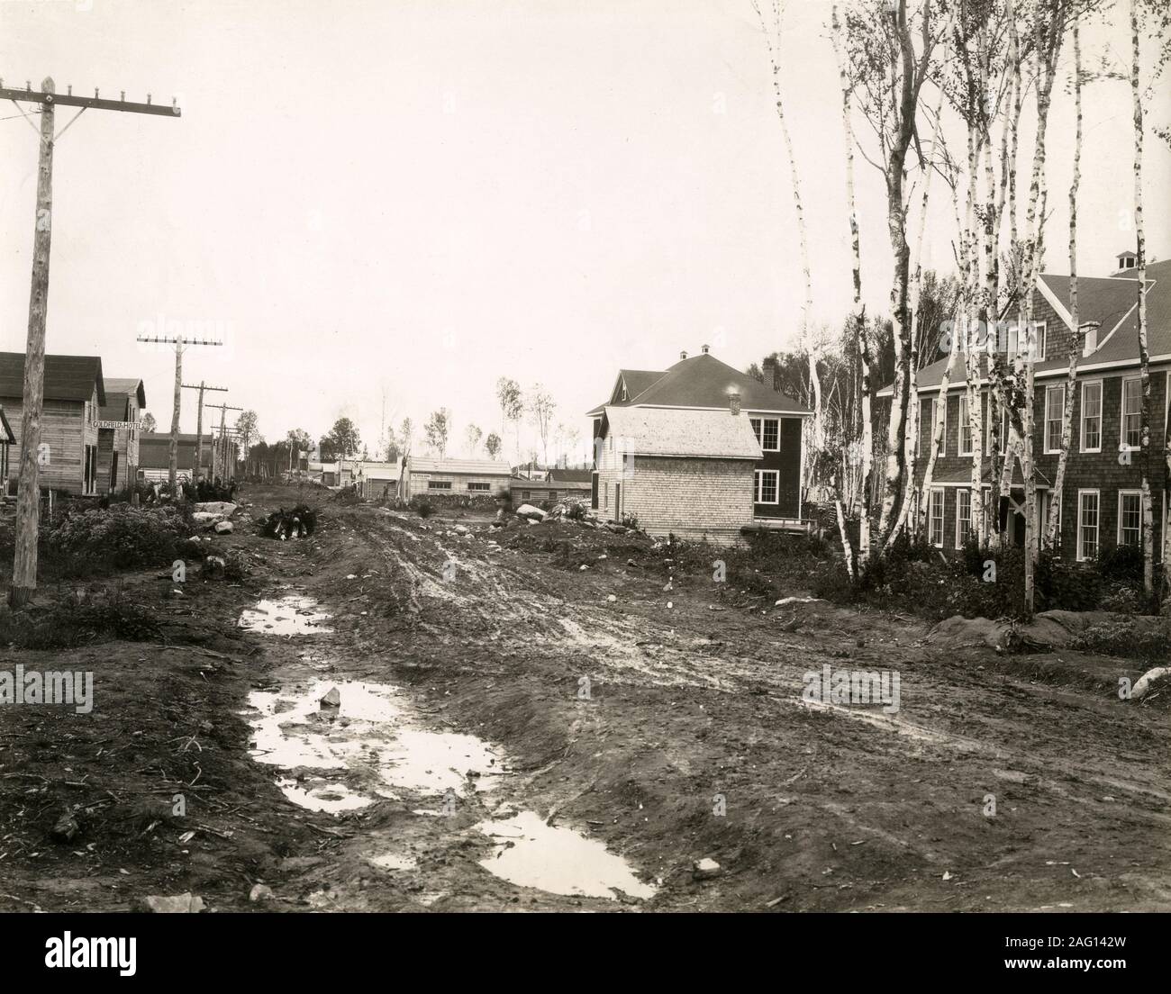 Early 20th century vintage press photograph street in the town of