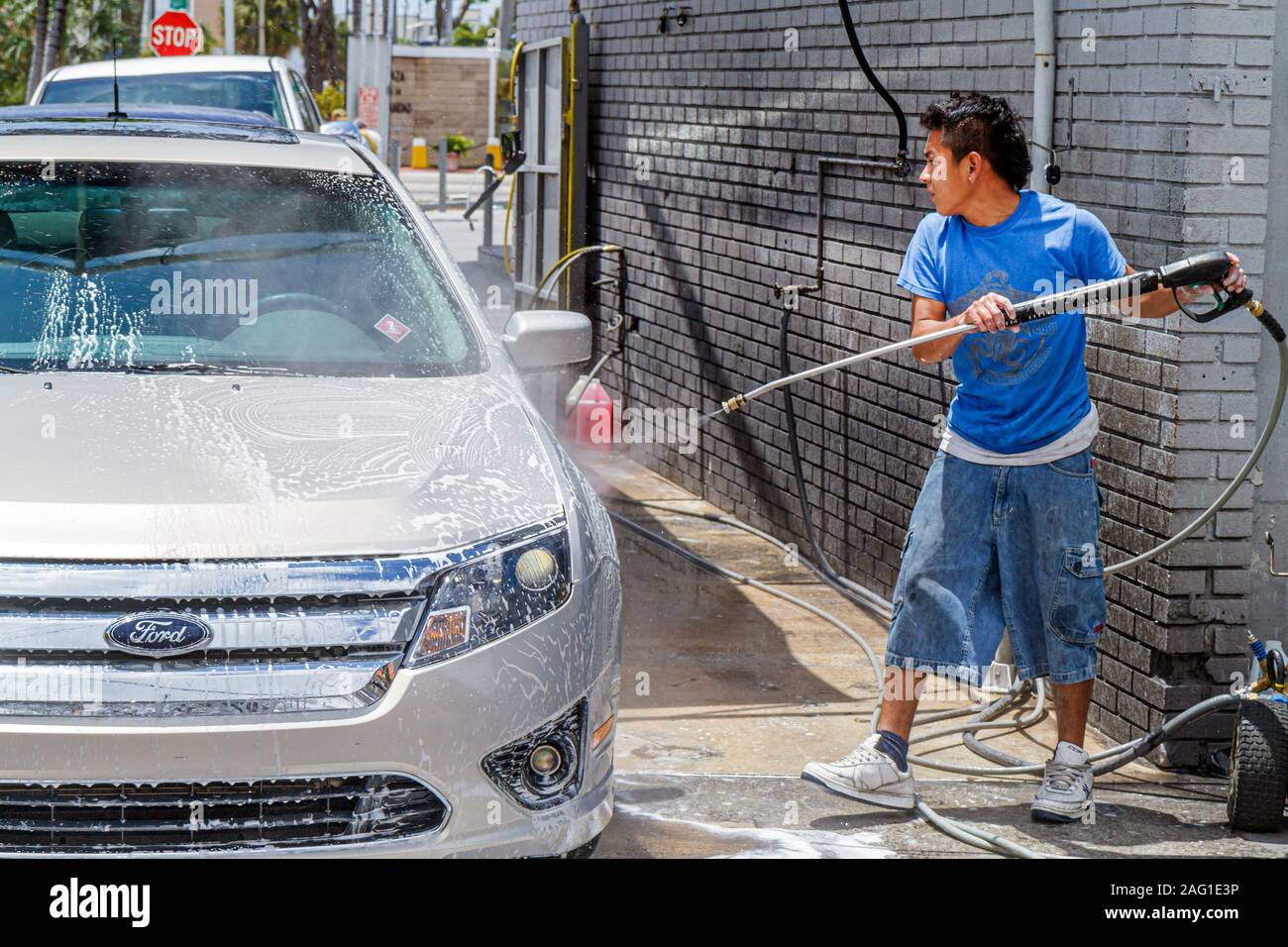 man, car, washing, car wash, guy, men, cars, wash, car washs Stock Photo -  Alamy