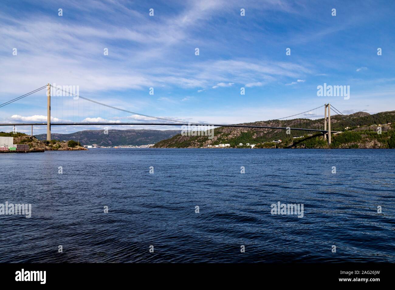 Wideangle of bridge hi-res stock photography and images - Alamy