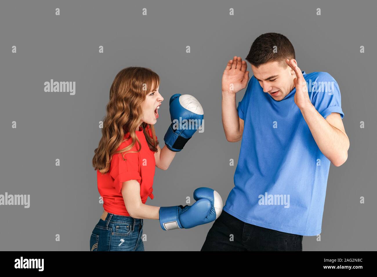 Man punch wife girlfriend hires stock photography and images Alamy