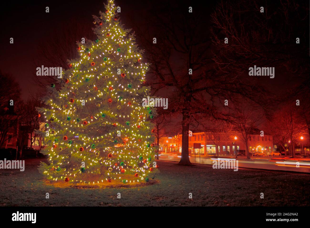 Community Christmas Tree, Worthington, Ohio Stock Photo Alamy