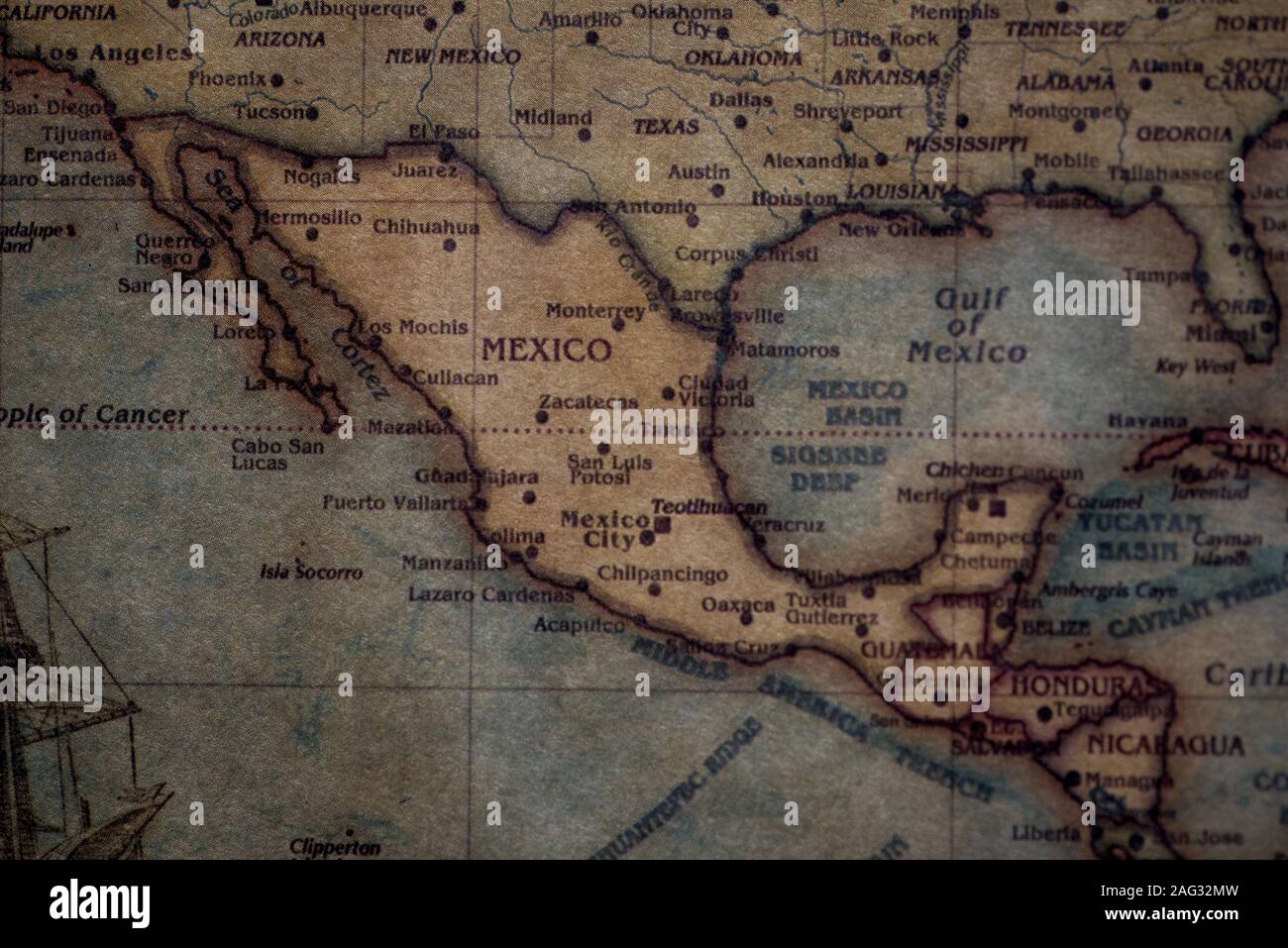 Closeup shot of Mexico country on a vintage map Stock Photo - Alamy